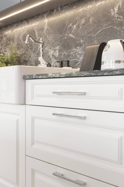 Frontline fronty lakierowane